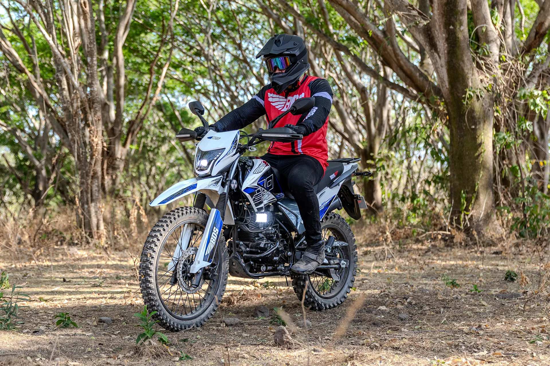 ¿Cómo ahorrar gasolina en moto?