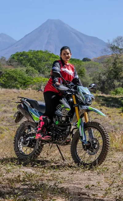 Motos Stark doblepropósito para trabajo y viajes