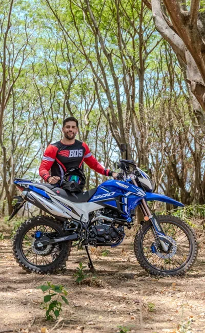 Motos Stark doblepropósito para trabajo y viajes